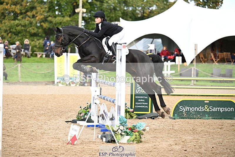 251024A-102253-06415 - B-136-Sophie.Jackson