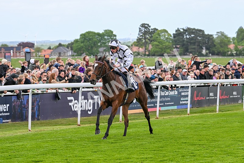 050525-Race 1-Saucy Jane-4078 - Race 1