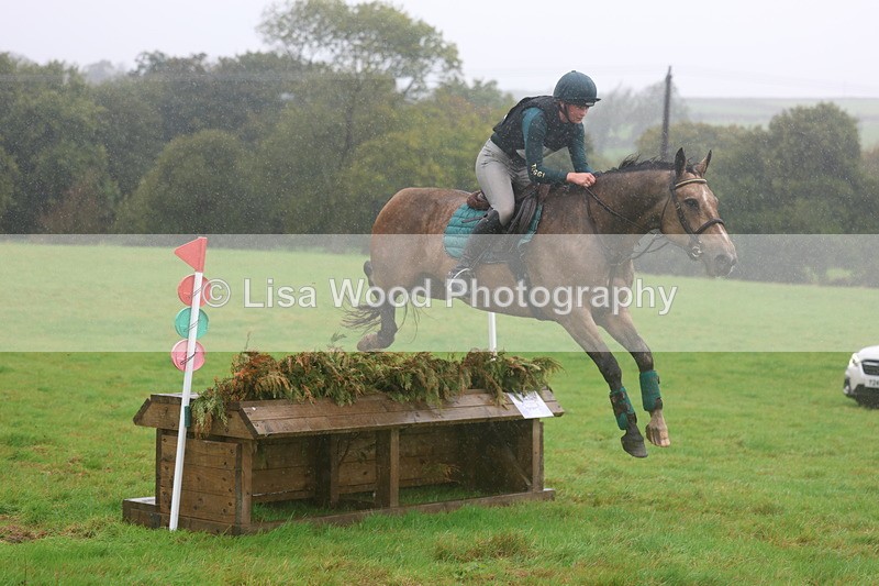 3E7A1895 - Class 4: 80cm: Box