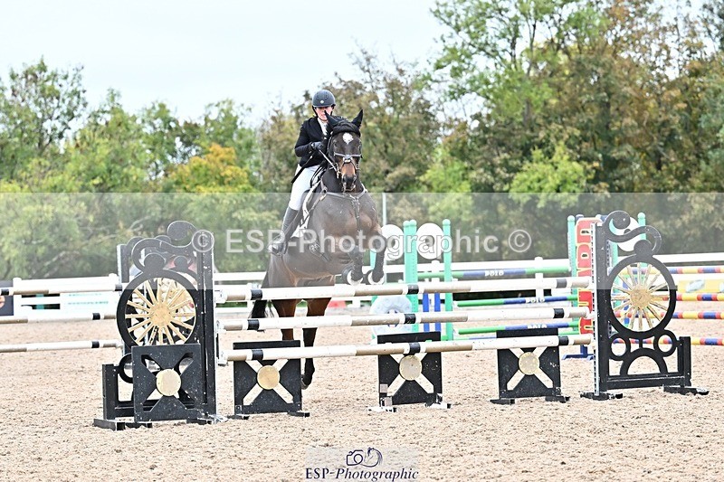 251015-132543-00569 - Cls 4 Newcomers and 1.10m Open