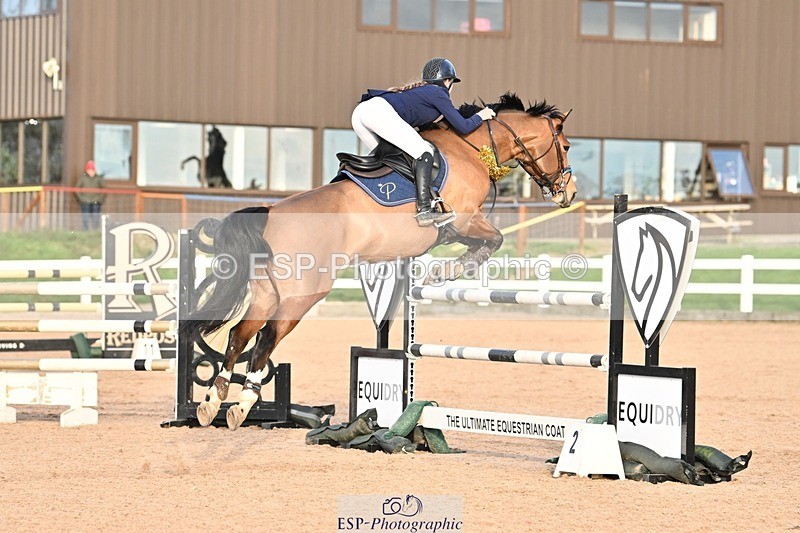 241208-140823-01886 - Cls 22 Foxhunter and 1.20m Open