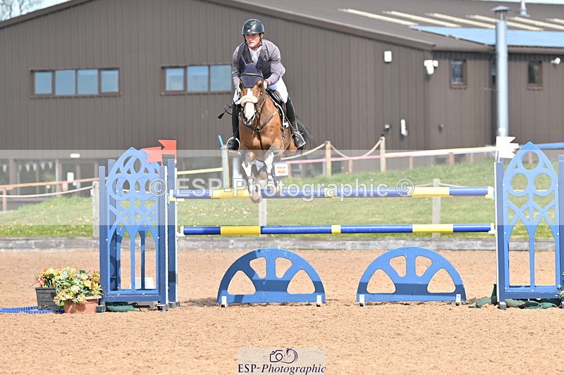 240418A-110531-02446 - Cls 5, 2 Star Medium Tour 1.35m