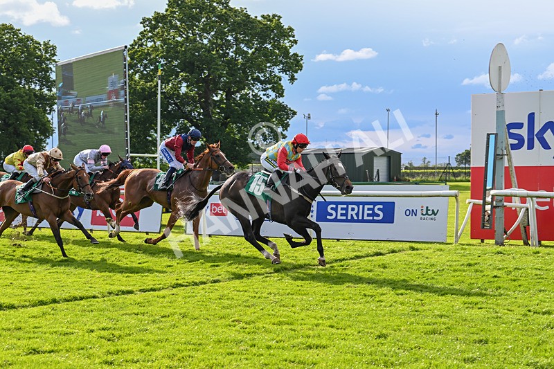 160624-Race 6-Letsbefrank-9216 - Race 6