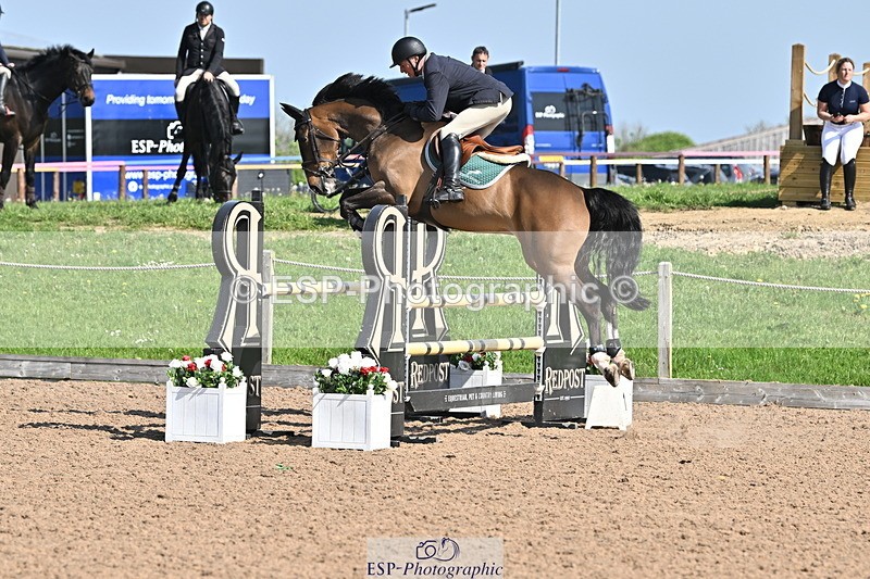 240509A-100410-00761 - Cls 8 Foxhunter