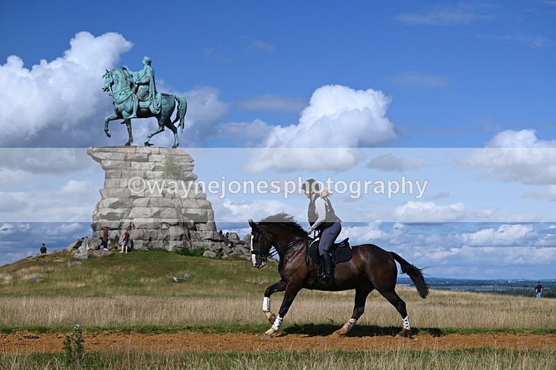 DSC_0177 - Time at Statue 15:58 to 16:05