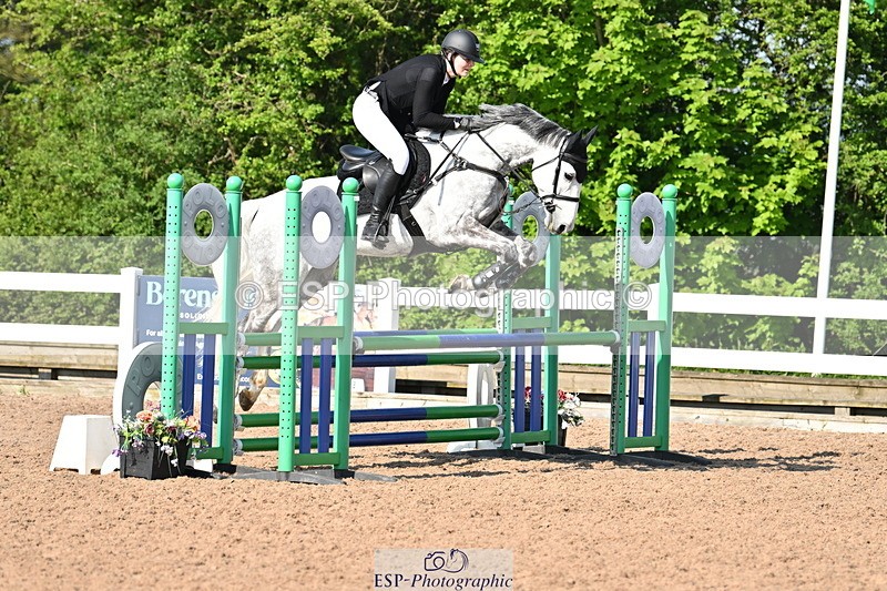 240509A-093412-00166 - Cls 1 British Novice and 90cm Open