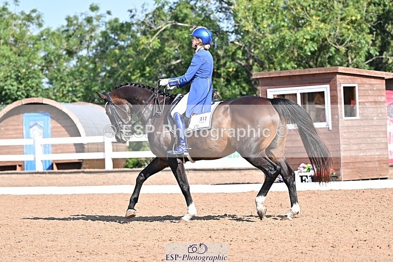 250816-094742-02351 - 012-Natasha.Collings-CostelloDovevale.Tender.Dove