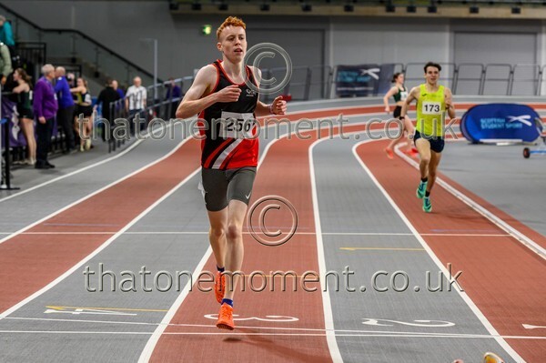 StudInd-914530 - Track Male Set One
