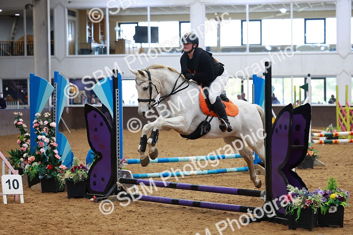 SBM_001715 - Class 3 - Horse & Hound (60cm)