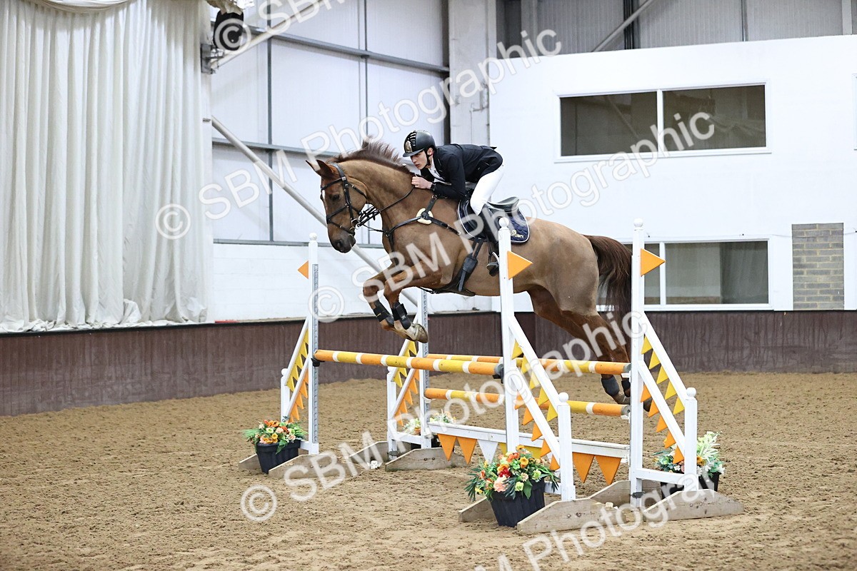 SBM_006079 - Class 16 - Senior Newcomers - 1.10m Open