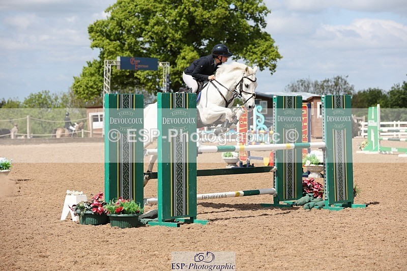 250504-124738-02596 - Cls 5 Pony Foxhunter and 1.10m Open