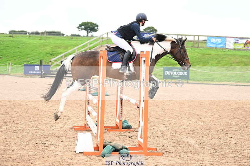 240908A-125911-03846 - Cls 15 U21 Intro 90cm-1.00m  Team Comp