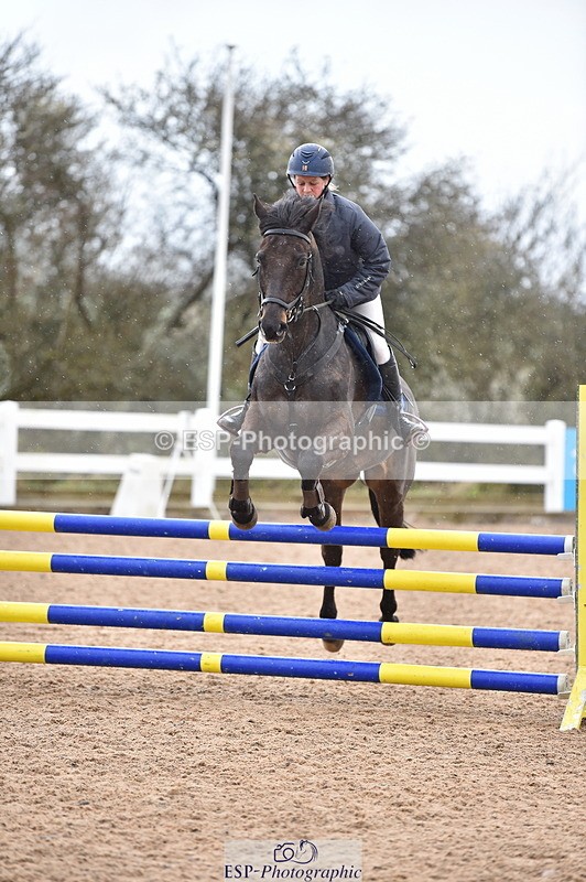 240327A-102458-00099 - Cls 1 British Novice and 90cm Open