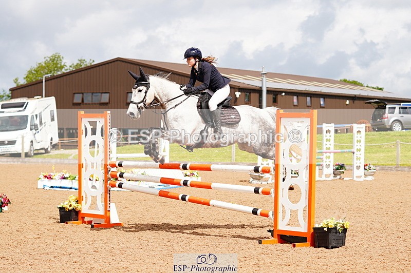 240526A-105530-07678 - Cls 26 Chard Equ 1.05m and 1.10m Grand Prix