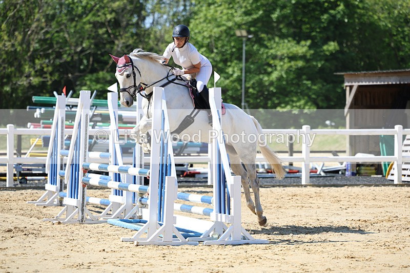 3E7A5421 - Class 4: Senior BN/90cm open