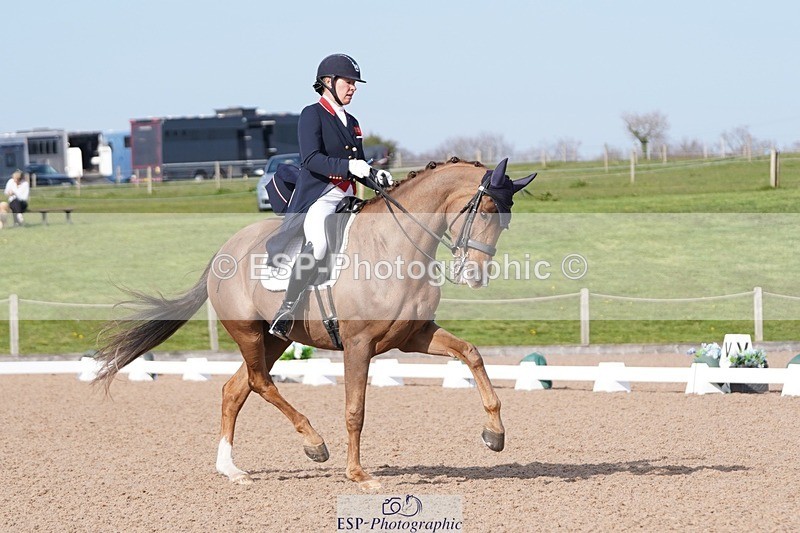 250404-162556-07708 - 138-fiona.bigwood-Donna.Bella