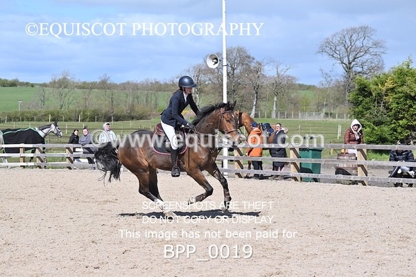 BPP_0019 - CLASS 19 SUN Senior British Novice/ 90cm Open