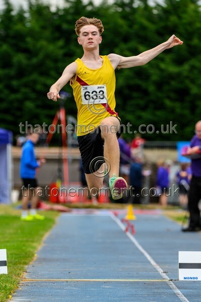 Sen25SAT-922059 - Field Male Set Two