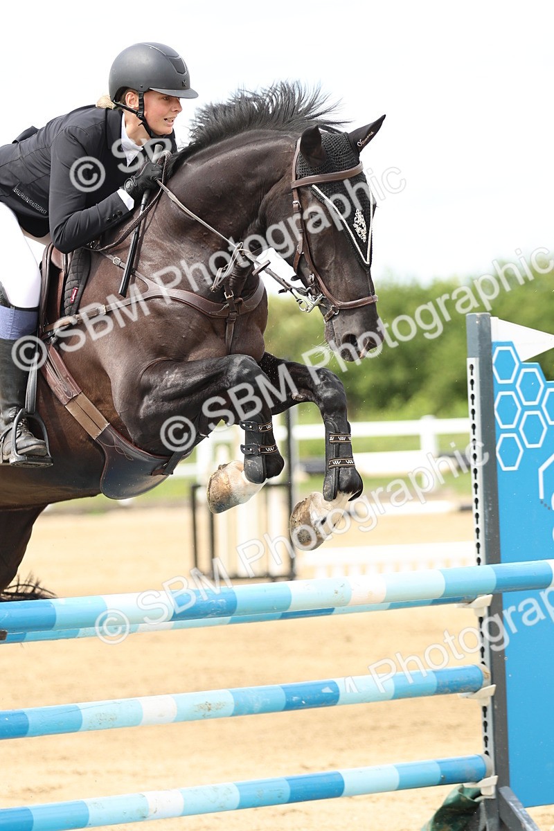 SBM_001091 - Class 4 - Senior Newcomers - 1.10m