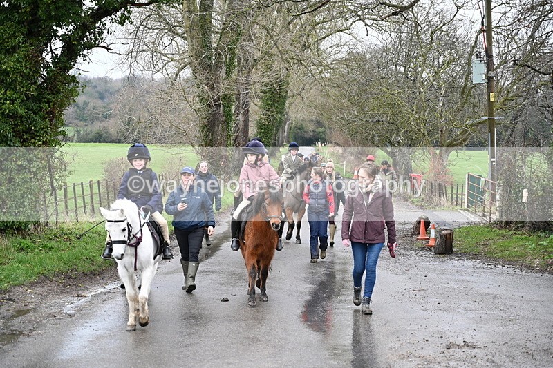 WJ7_9396 - Walk out..