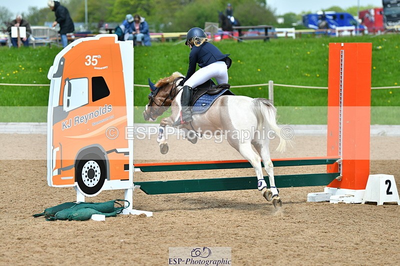 230513A-133236-01102 - Cls 34+35 Club 60cm