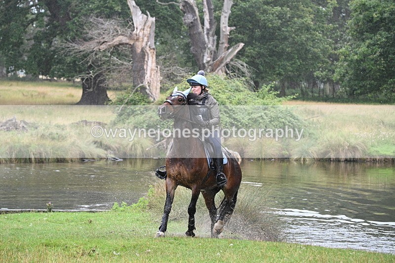 WJ7_9045 - Time at Water 11:53 to 12:23