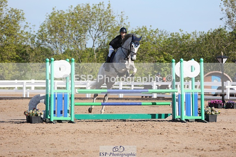 250509-090053-05120 - Cls 18 Snr British Novice and 90cm Open