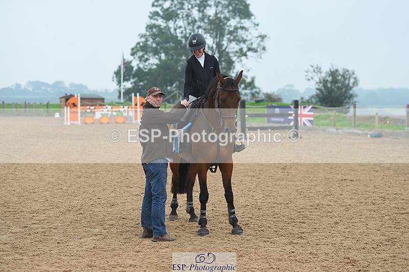 230916A-161302-05554 - Cls 18 Snr 95cm Derby