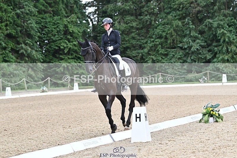 240810-104051-02504 - 209-Jess.Ralton-Newton.Freezeframe