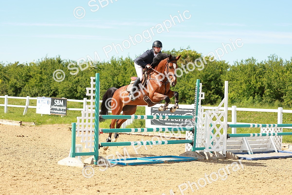 SBM_002616 - Class 4 - Senior Newcomers - 1.10m