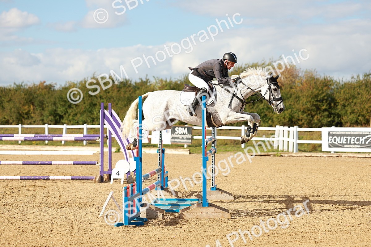 SBM_002062 - Class 5 - Senior Foxhunter - 1.20m