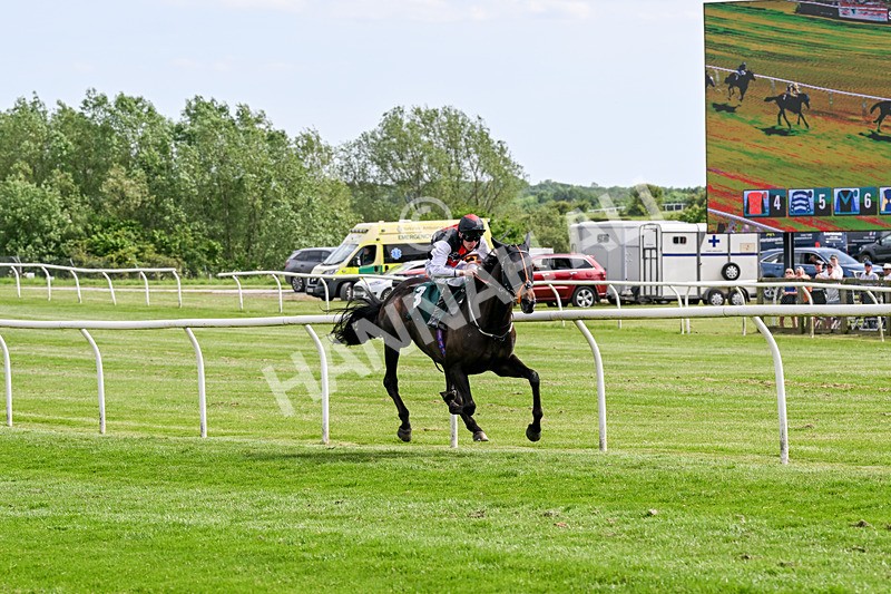 300526-Race 4-Not So Sobers-0599 - Race 4 15.35pm Netherfield FC Team Of 1990 Handicap
