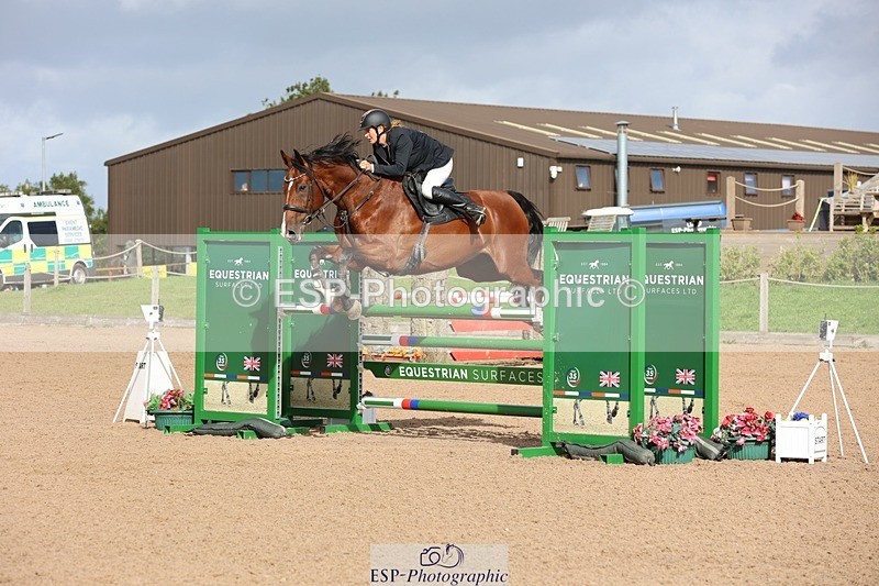 250911-104104-00695 - Cls 2 Snr Newcomers