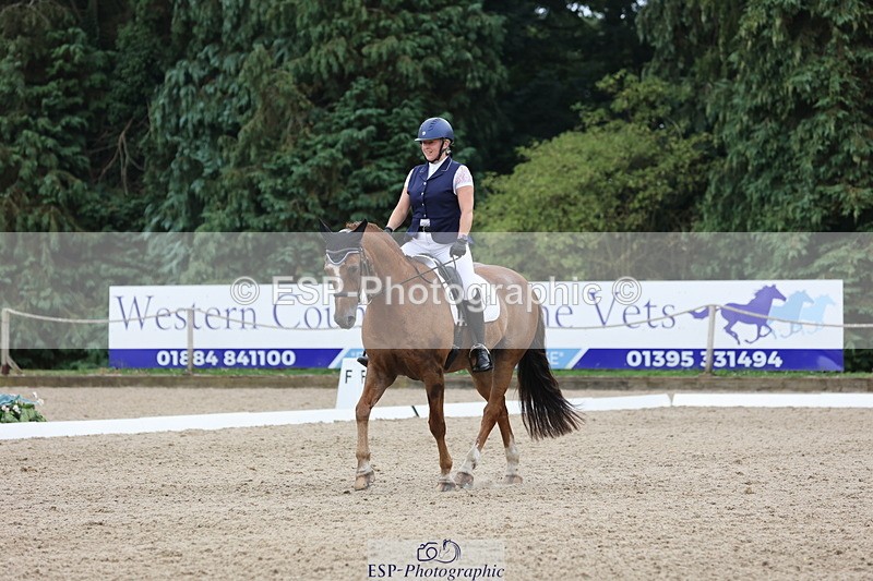 250718A-133422-01548 - 072-Emma.Trace-Laddenbrook.Truman