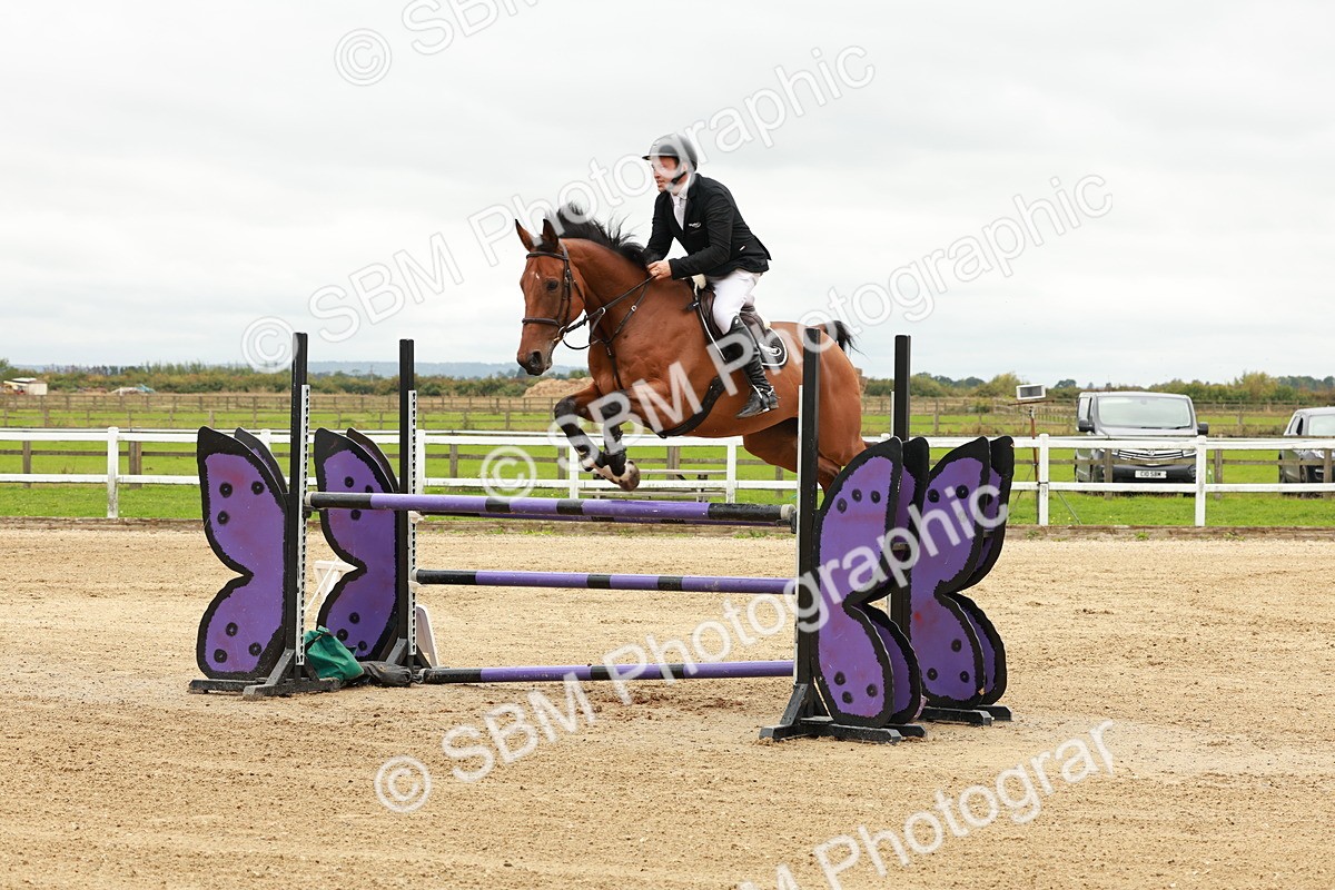 1I0A7916 - Class 5 - Senior Foxhunter 1.20m