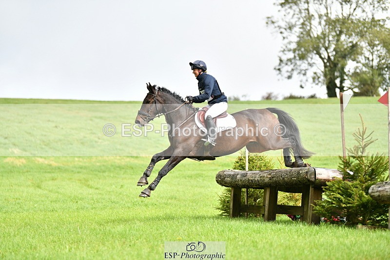 230924A-121104-05639 - 100 XC 12.00 to 13.00