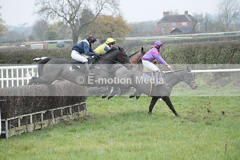 PtP 041222 0510 - Wheatland  Hunt PtP Chaddesley Corbett, Worcs 04/12/22