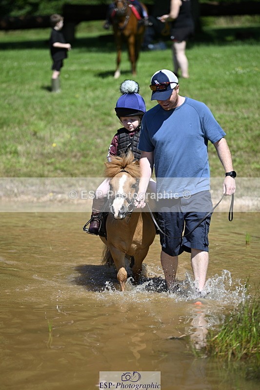 240728B-110918-01138 - Gemma's Group XC