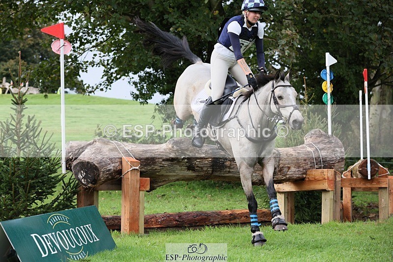 231021-100902-13238 - 619-GARVAGH.GOLDEN.OAK-Ella.Snow-SC+XC