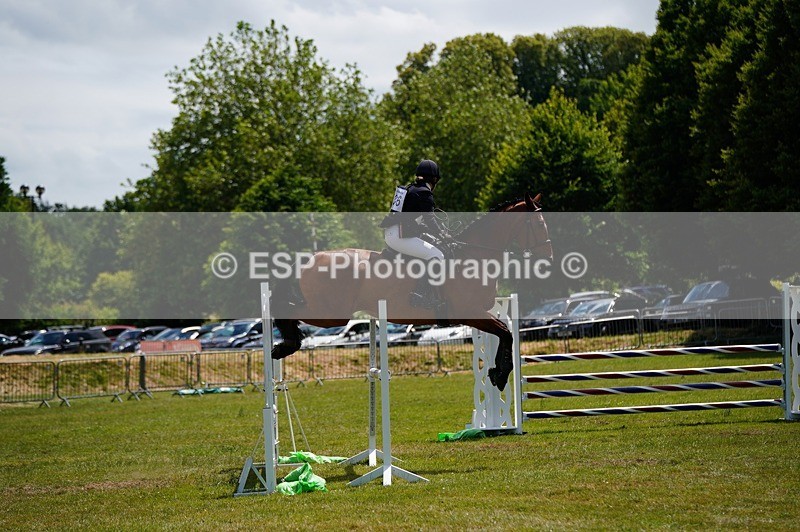 240630X-124436-8345 - 336-Tichy_Sanders-SPARHANGER_VELVET