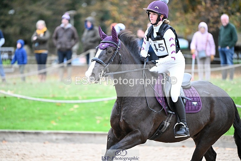 241117-144349-04698 - Cls 3 90-95cm 14.00 to 15.00