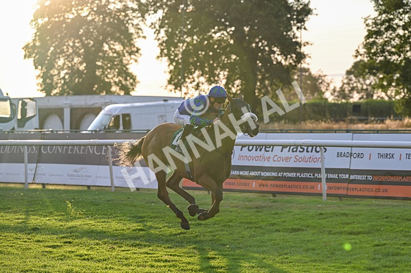 140826-Race 5-Military Leader-1505 - Race 5 19.50pm Malton Marquees Racing Through The Summer Handicap