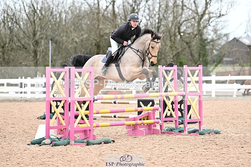 250112-120058-01205 - Cls 19 Snr 1.05m Open