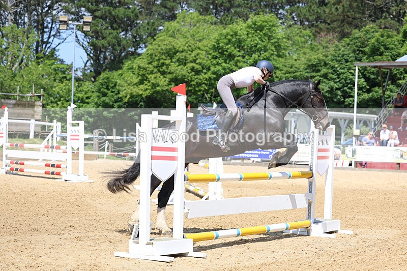 3E7A0283 - Class 9: Senior BN/90cm open