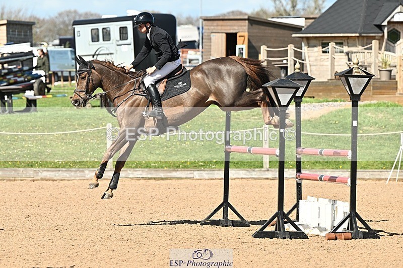250416-153252-01786 - Cls 6 Foxhunter and 1.20m