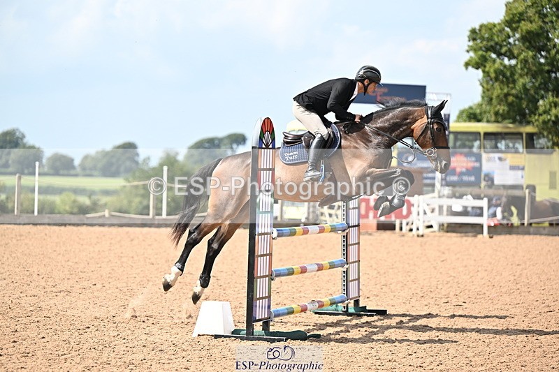 240828A-140252-00771 - Cls 4 Snr Newcomers and 1.10m Open