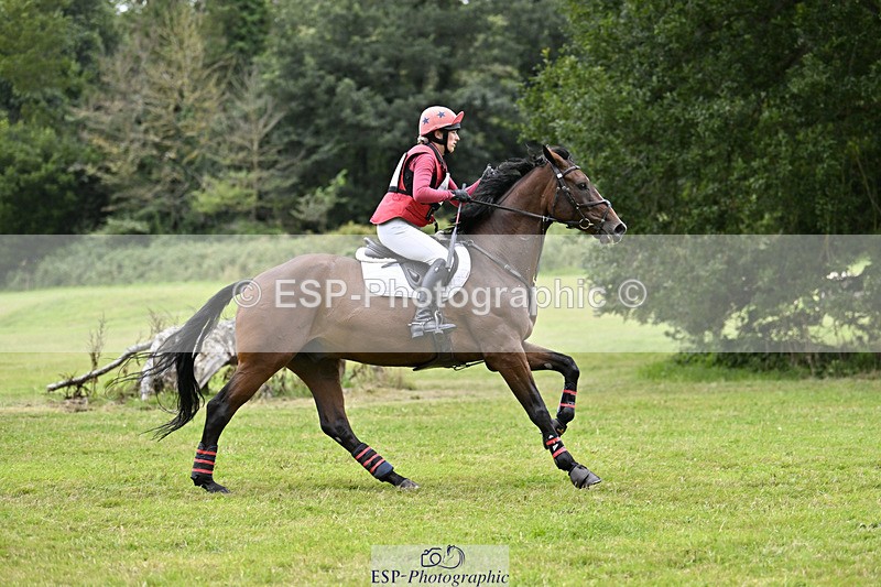 240825X-180205-38304 - 80cm XC 17.30 to End