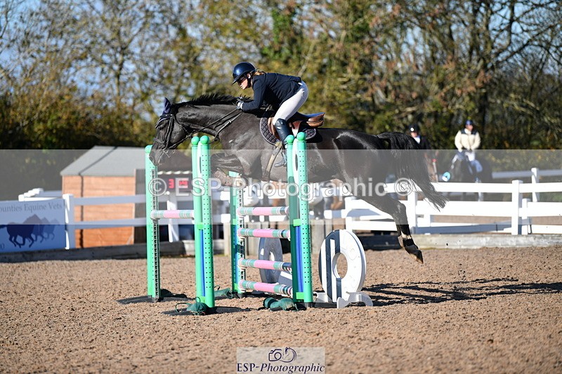 231110A-133620-00619 - Cls 5 Newcomers & 1.10m Open