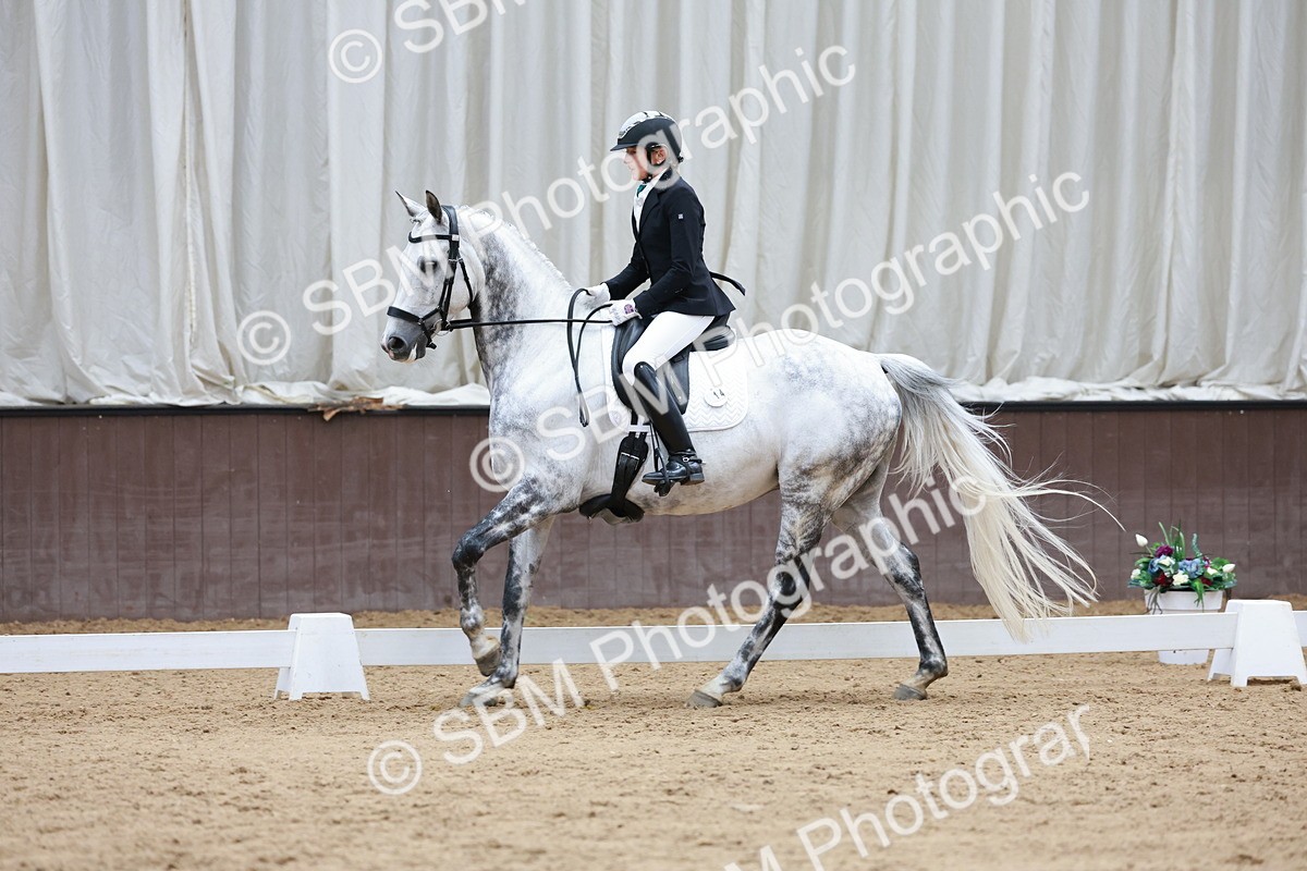 SBM_010033 - Class 6b - Novice 6 - 12.40-13.43