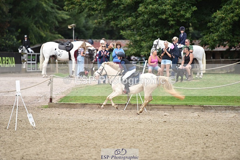 240802-101654-00777 - 70cm Round 1